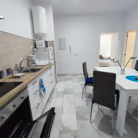 Center 5mn De La Playa - 5m Apartment
